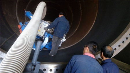 鋼管內(nèi)噴砂除銹作業(yè)線設(shè)備 鋼管內(nèi)噴砂除銹作業(yè)線設(shè)備